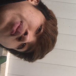 Meet your Posher, Casey